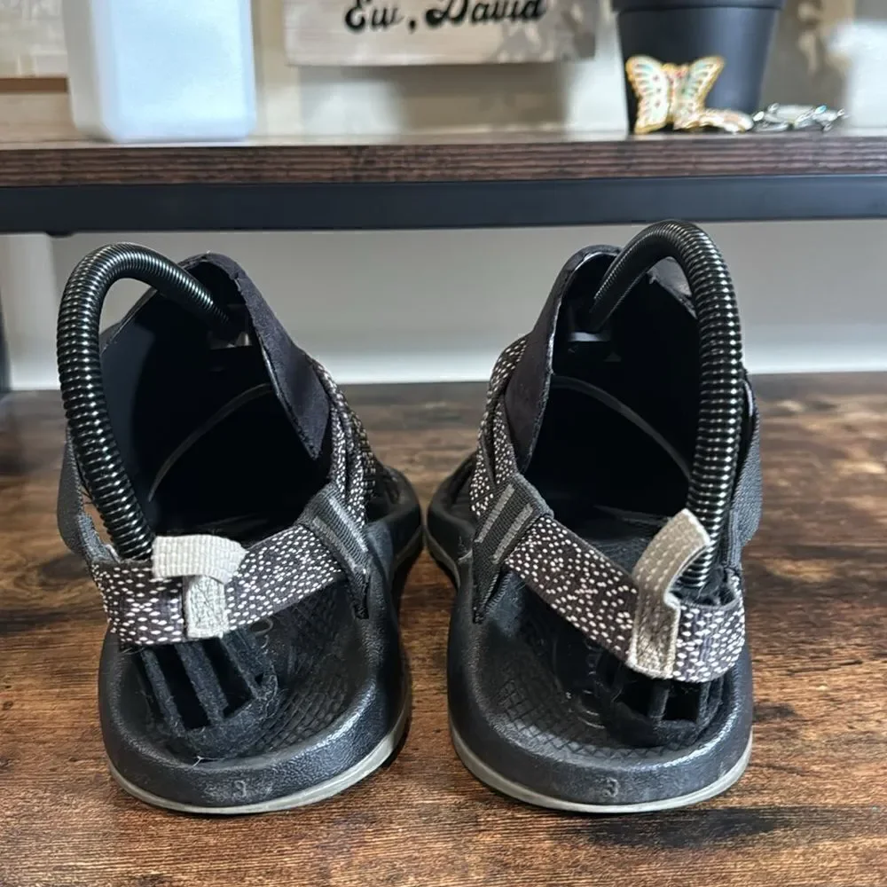 Chaco Kids black and white design sandals‎ Size 3